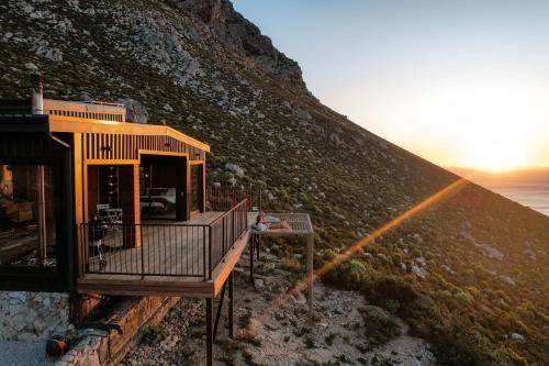 Rooiels Hotel | 106 m² Hotel ∙ 2 bedrooms ∙ 4 guests