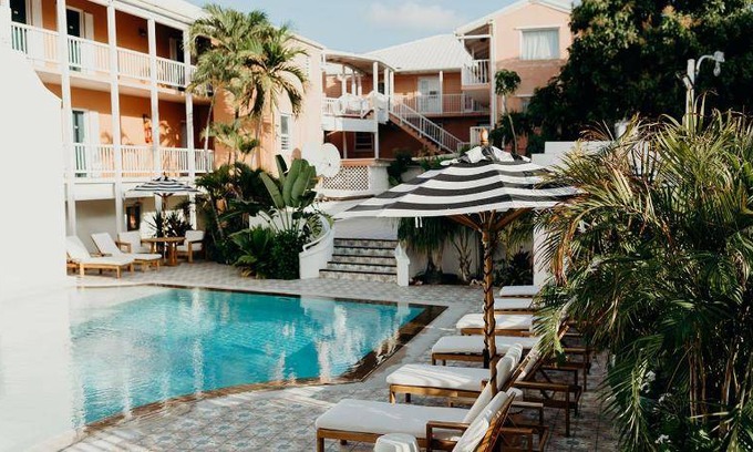Christiansted Hotel | 106 m² Hotel ∙ 2 bedrooms ∙ 127 guests
