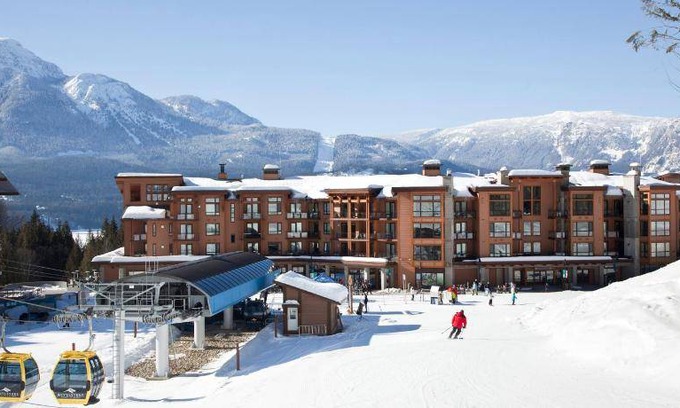 Revelstoke Apartment | 108 m² Serviced apartment ∙ 3 bedrooms ∙ 127 guests