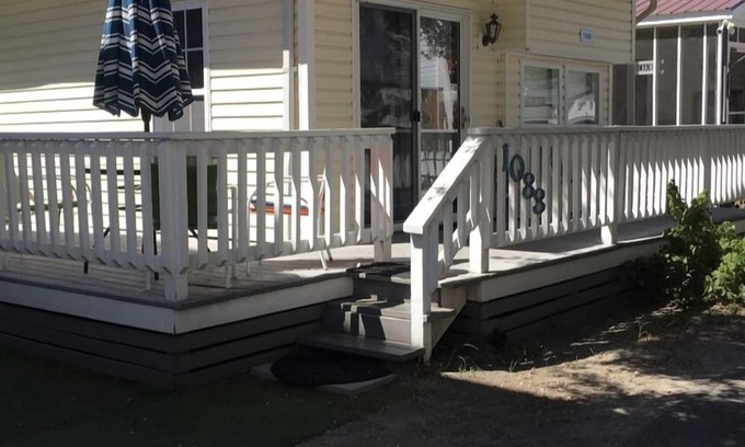 Surfside Beach House | 1088 - 2 BDR - 1 bath Close to the beach . Wi-Fi and Complementary Golf Cart