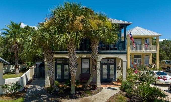 Summer Breeze House | 109 Island Cove Ct - Blue Palm Cove