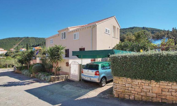 Racisce Apartment | 109 m² Apartment ∙ 3 bedrooms ∙ 5 guests