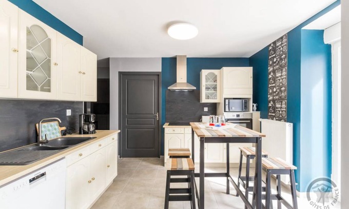 Beslon House | 109 m² Gîte ∙ 3 bedrooms ∙ 6 guests