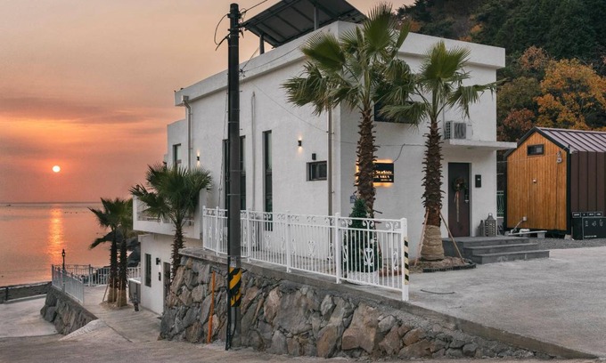 Namhae House | 109 m² Motel ∙ 7 guests
