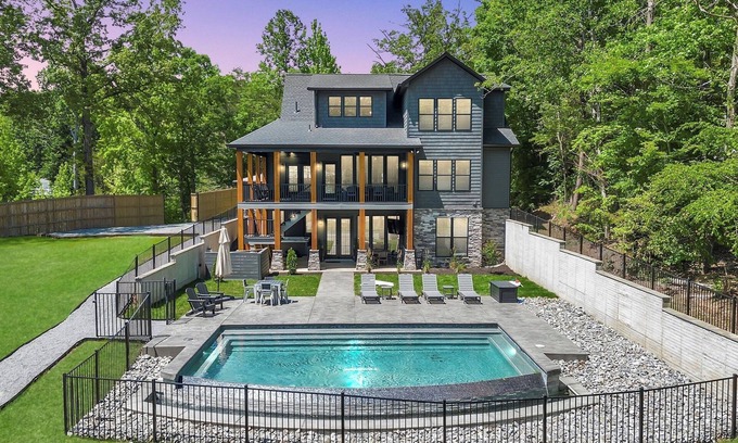 Livingston House | 10BR Vista Pointe Estate, Lakefront Luxury w/Heated Salt Pool, Hot Tub, Dock!