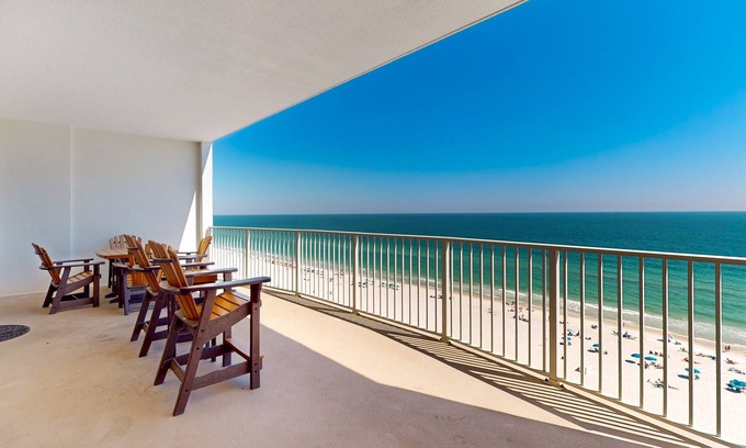 Orange Beach East Condo | 10th-floor, Gulf-front condo with oversize balcony, pools, hot tubs & gym access