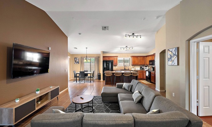Shamrock Estates House | 11 Miles From Downtown Gilbert