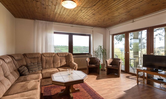 Immerath Apartment | 110 m² Apartment ∙ 1 bedroom ∙ 7 guests