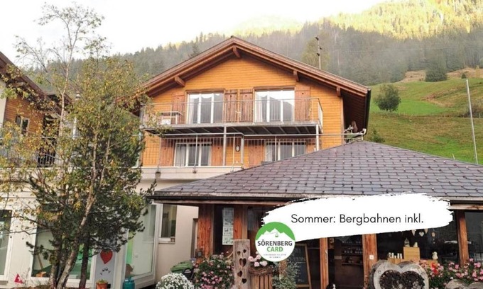 Fluehli Apartment | 110 m² Apartment ∙ 3 bedrooms ∙ 10 guests