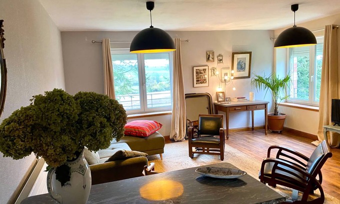 Moulins-le-Carbonnel Cottage | 110 m² Cabin ∙ 3 bedrooms ∙ 6 guests