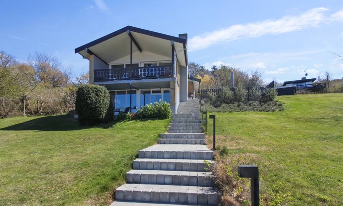 Sandvig House | 110 m² House ∙ 3 bedrooms ∙ 5 guests