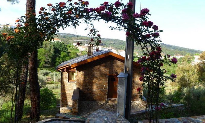Moitas House | 110 m² House ∙ 2 bedrooms ∙ 5 guests