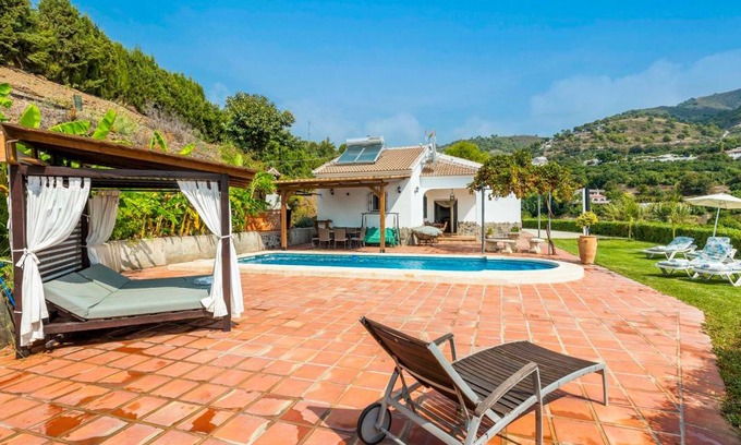 Canillas de Albaida House | 110 m² House ∙ 3 bedrooms ∙ 6 guests