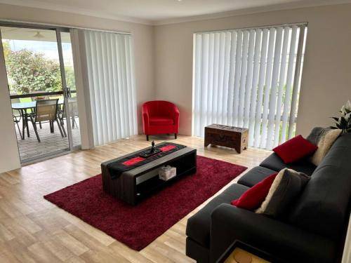 Kealy House | 110 m² House ∙ 3 bedrooms ∙ 6 guests