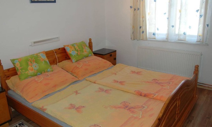 Ktova House | 110 m² House ∙ 3 bedrooms ∙ 7 guests