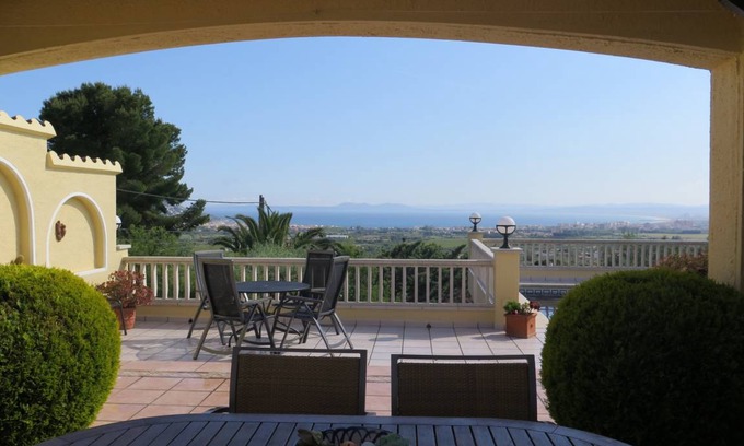 El Mas Fumats Villa | 110 m² Villa ∙ 2 bedrooms ∙ 4 guests