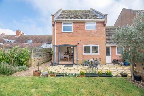 Orford House | 111 Front Street, Orford
