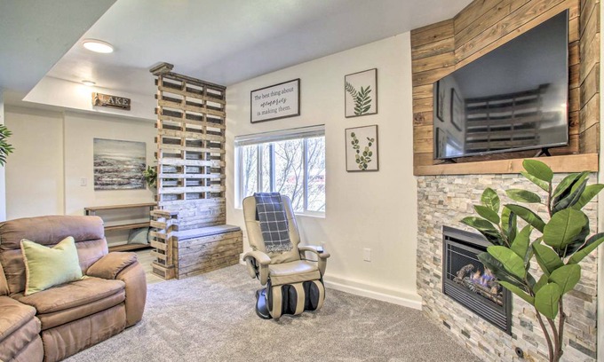 Nine Mile Falls Apartment | 111 m² Apartment ∙ 2 bedrooms ∙ 5 guests