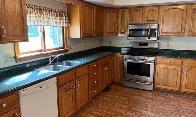 Wellsboro Apartment | 111 m² Apartment ∙ 4 bedrooms ∙ 8 guests