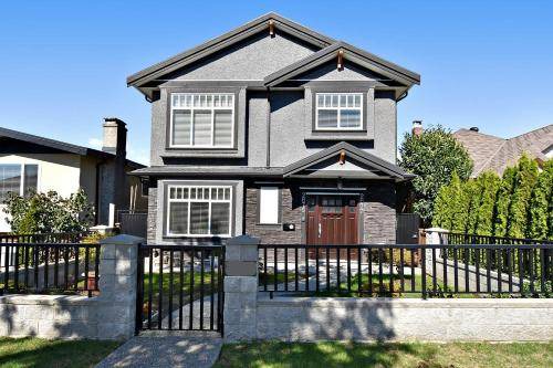 East Side Bed & Breakfast | 111 m² Bed and breakfast ∙ 3 bedrooms ∙ 5 guests