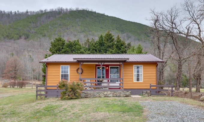 Hot Springs House | 111 m² House ∙ 3 bedrooms ∙ 6 guests