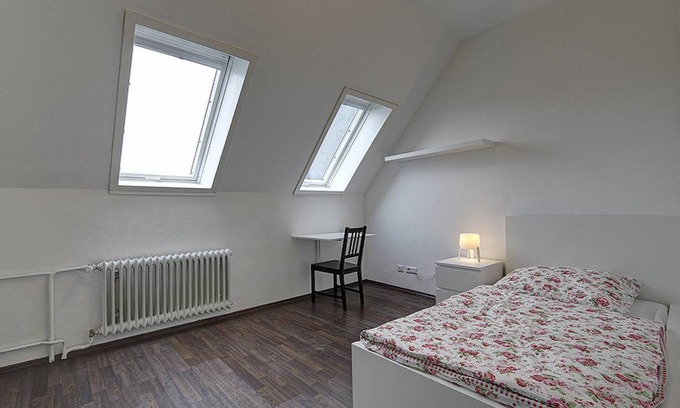 Cannstatt-Mitte Resort | 111 m² Private room ∙ 1 bedroom ∙ 1 guest