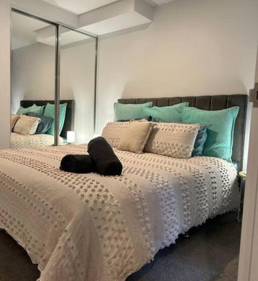 Braddon Apartment | 112 at Plush Midnight