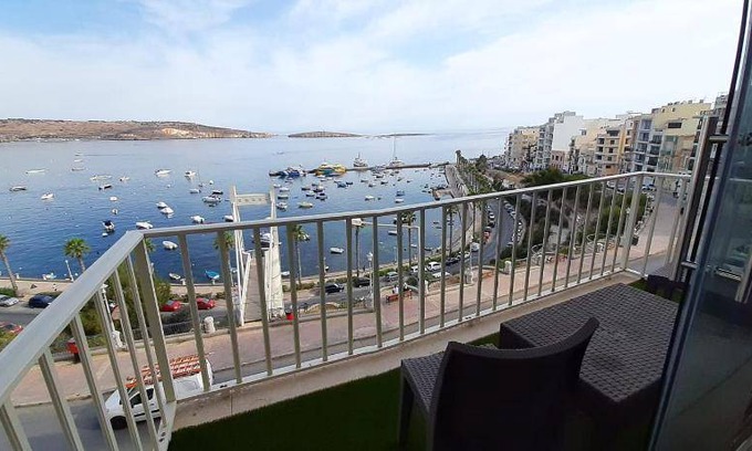 Bugibba Apartment | 112 m² Apartment ∙ 3 bedrooms ∙ 8 guests