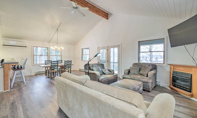 Petoskey Cottage | 114 m² Cabin ∙ 3 bedrooms ∙ 12 guests
