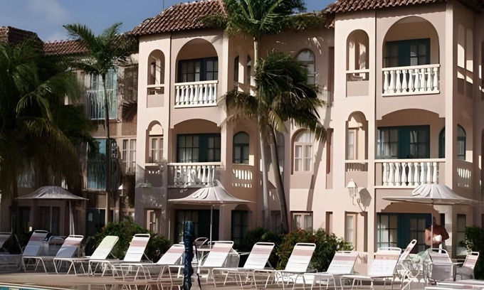 Palm Beach Resort | 1152 m² Resort ∙ 2 bedrooms ∙ 127 guests