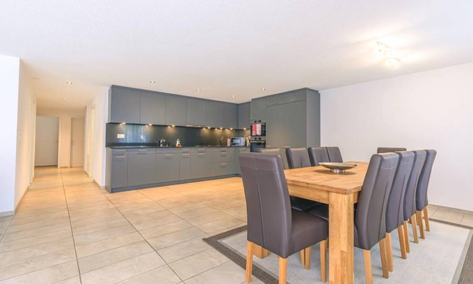 Wilderswil Apartment | 116 m² Apartment ∙ 3 bedrooms ∙ 8 guests