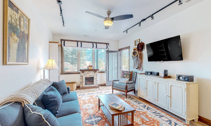 Columbia Falls Condo | 116 m² Condo ∙ 2 bedrooms ∙ 6 guests