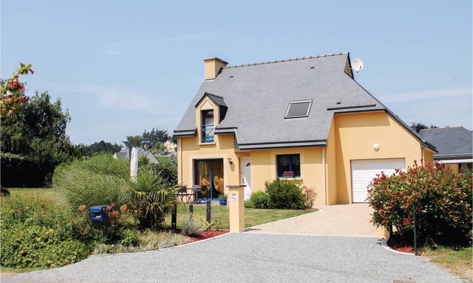 Planguenoual House | 116 m² House ∙ 3 bedrooms ∙ 6 guests