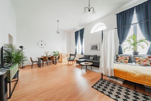 Wahring Apartment | 117 m² Near Nussdorferstrasse