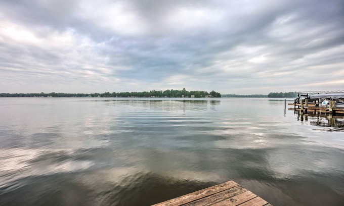 Paw Paw Lake House | 119 m² House ∙ 2 bedrooms ∙ 6 guests