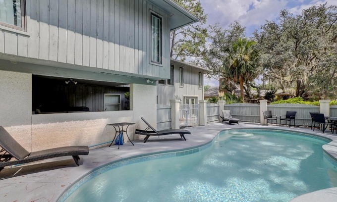 Bald Eagle West House | 12 Bald Eagle West 5 BR Sea Pines Pool