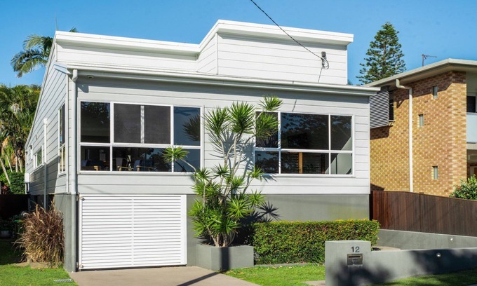 Moffat Beach House | 12 Bryce Street Moffat Beach QLD