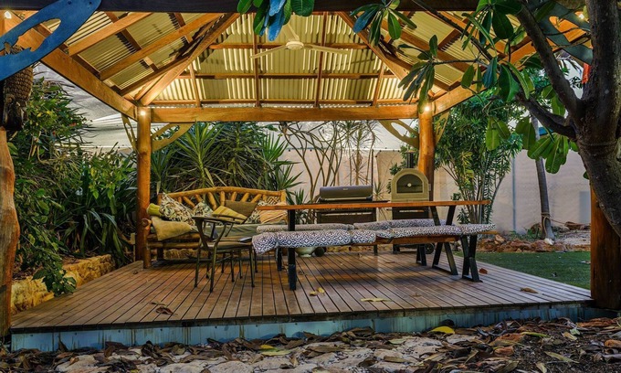 Exmouth House | 12 Farley Street - Perfect Garden Oasis