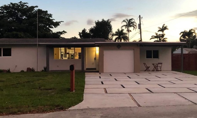 Wilton Manors House | 12 min from Airport - Private Back Yard+Wilton Manors+Las Olas