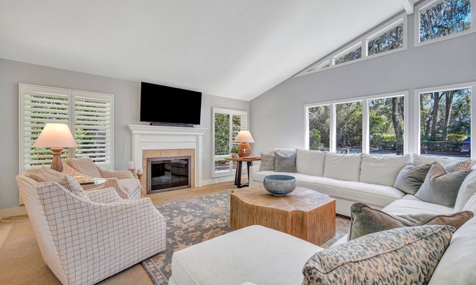 Oceanside House | 12 Sandhill Crane is a luxurious 4th Row Ocean home in Sea Pines with a private pool and spa!
