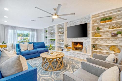 Cocoa Beach House | 120 E Park Ln