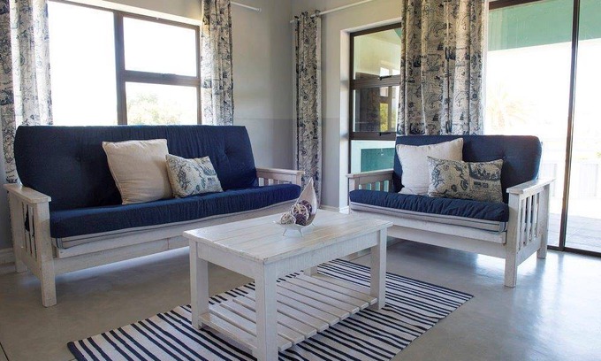 Still Bay Apartment | 120 m² Apartment ∙ 3 bedrooms ∙ 6 guests