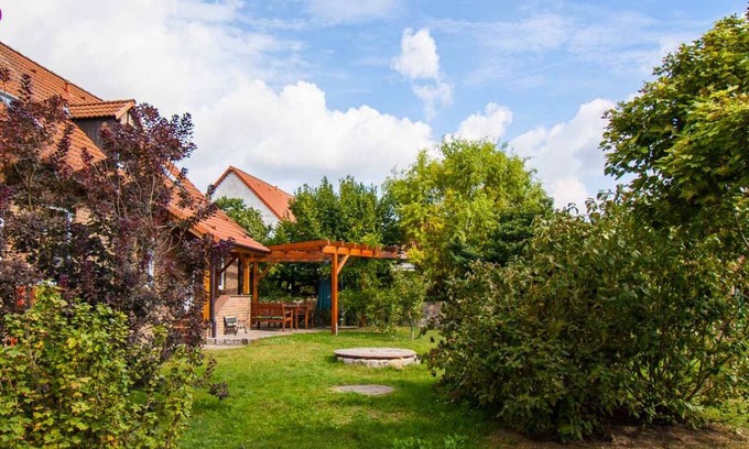 Neustrelitz Apartment | 120 m² Apartment ∙ 2 bedrooms ∙ 4 guests