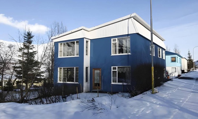 Seydisfjordur Apartment | 120 m² Apartment ∙ 3 bedrooms ∙ 6 guests