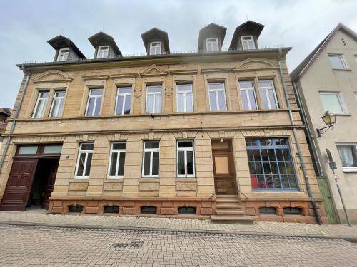 Neustadt an der Weinstrasse Apartment | 120 m² Apartment ∙ 4 bedrooms ∙ 8 guests
