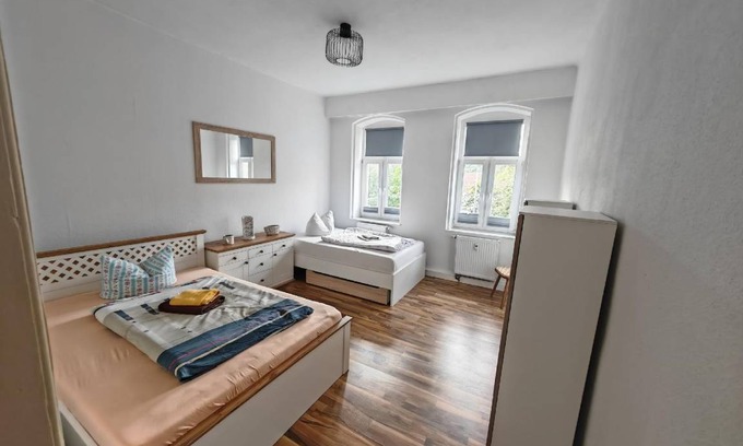 Zeitz Apartment | 120 m² Apartment ∙ 4 bedrooms ∙ 7 guests
