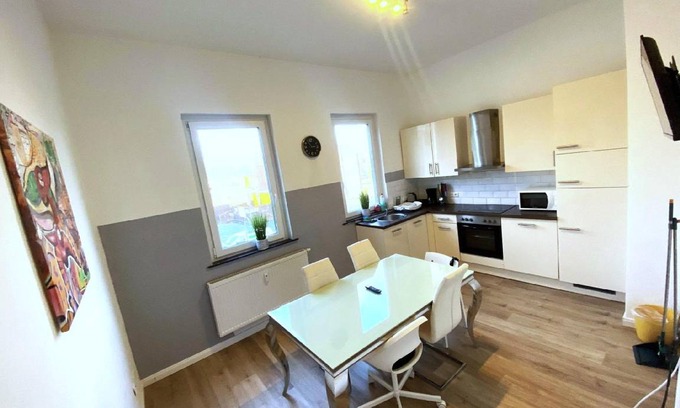 Hemelingen Apartment | 120 m² Apartment ∙ 3 bedrooms ∙ 6 guests