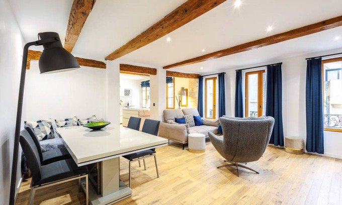 Avignon City Centre Apartment | 120 m² Apartment ∙ 2 bedrooms ∙ 4 guests