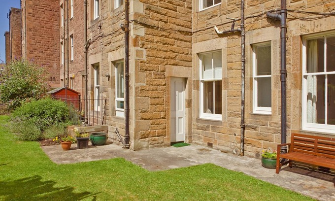Marchmont Apartment | 120 m² Apartment ∙ 3 bedrooms ∙ 5 guests