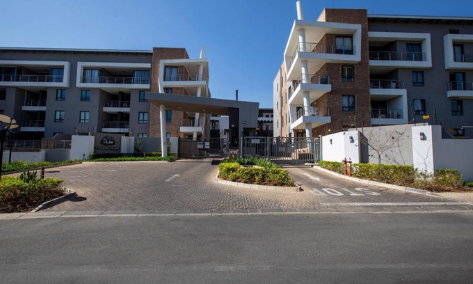 Greater Johannesburg Metropolitan Area Apartment | 120 m² Apartment ∙ 2 bedrooms ∙ 127 guests